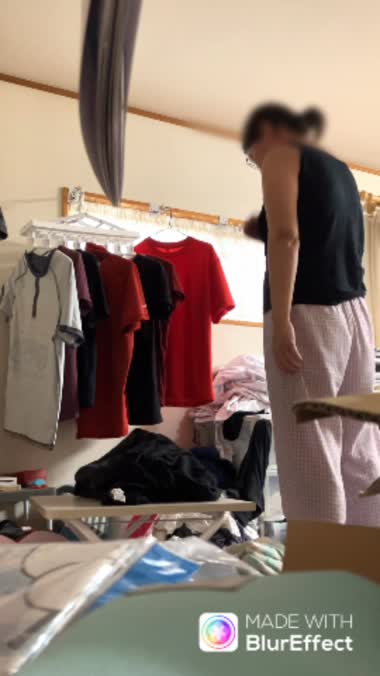 出勤前の妻着替え47歳