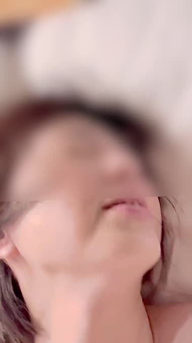 挿入を懇願する妻