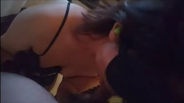 妻の目隠しフェラ①