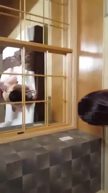 バックから