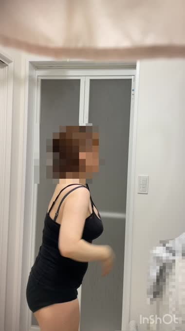 最新の妻　脱衣所　前編