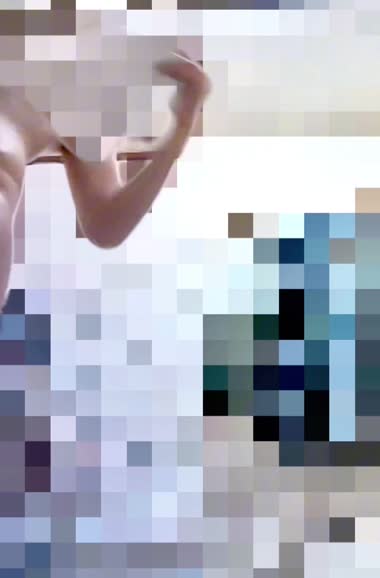 下から◯(21)の裸を撮影
