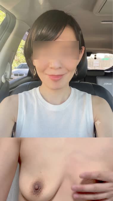 垂れ貧乳😫⤵️
