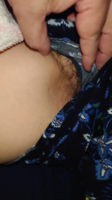 熟睡　ハミ毛　確認