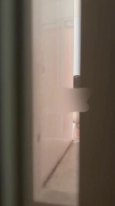 別日のシャワー中の妻 