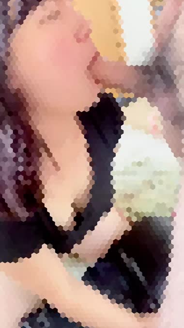 嫌がりながらしゃぶしゃぶ