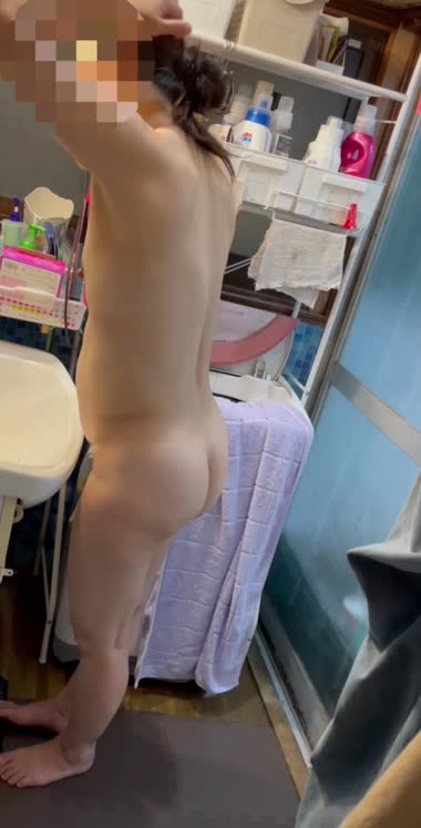 脱衣所の様子を👁️